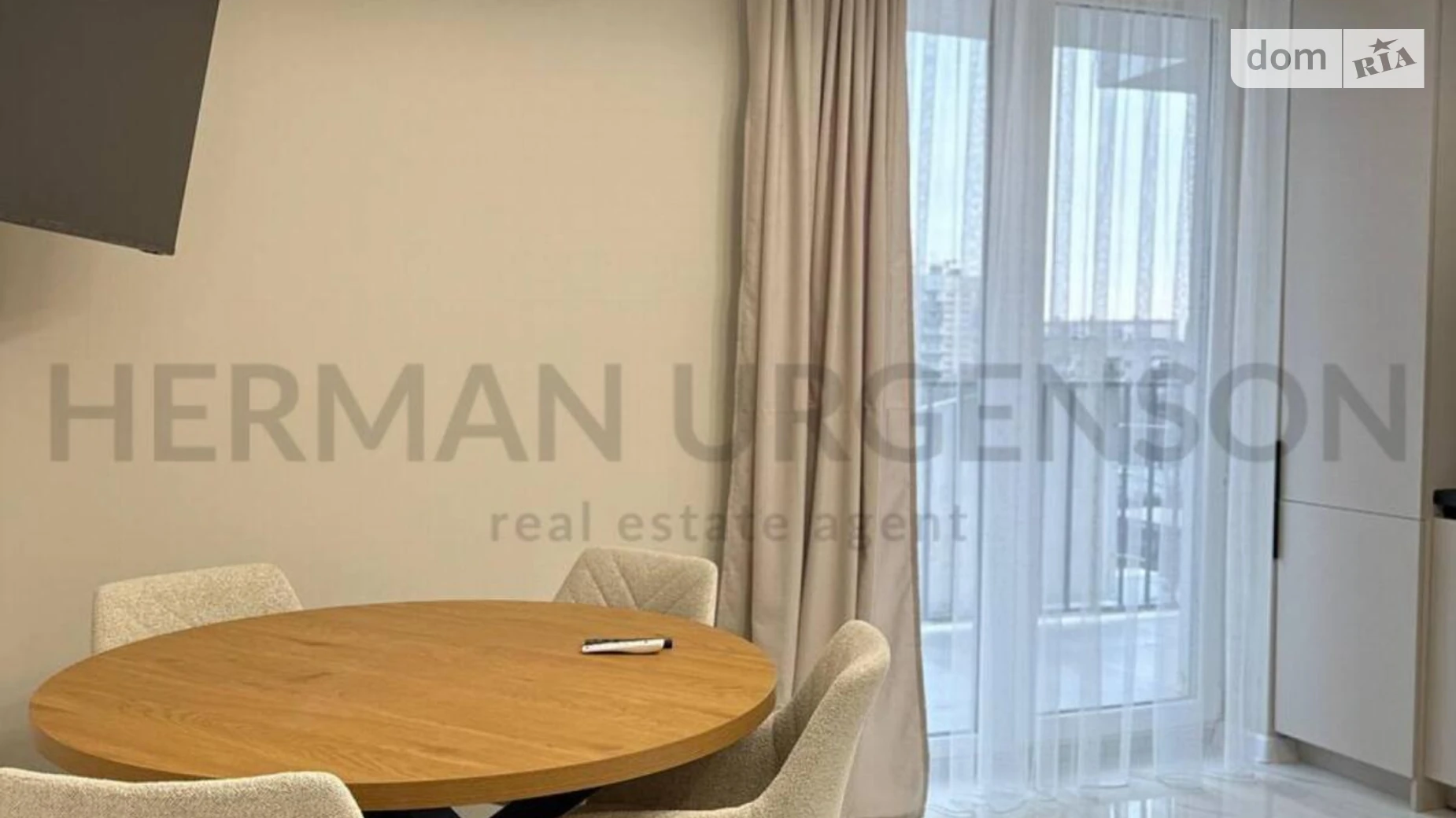 Продается 2-комнатная квартира 53 кв. м в Ужгороде, ул. Бабьяка - фото 2