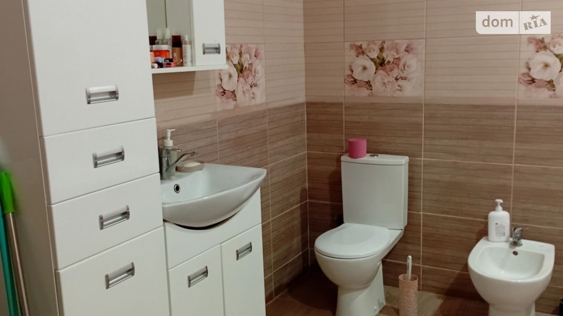 Продается 1-комнатная квартира 62 кв. м в Львове, ул. Величковского, 61 - фото 5