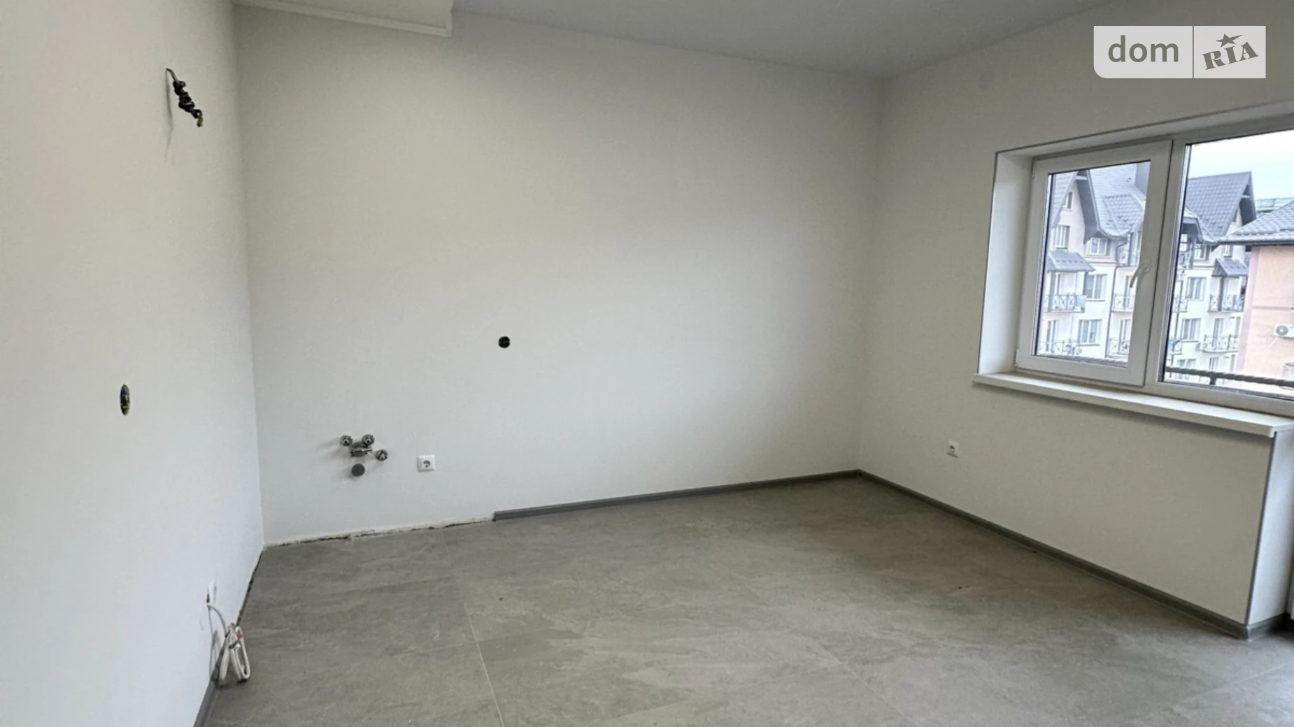 Продается 2-комнатная квартира 74 кв. м в Ужгороде, вул. Героев 128-й бригады(8-го Марта), 48А корпус 2 - фото 2