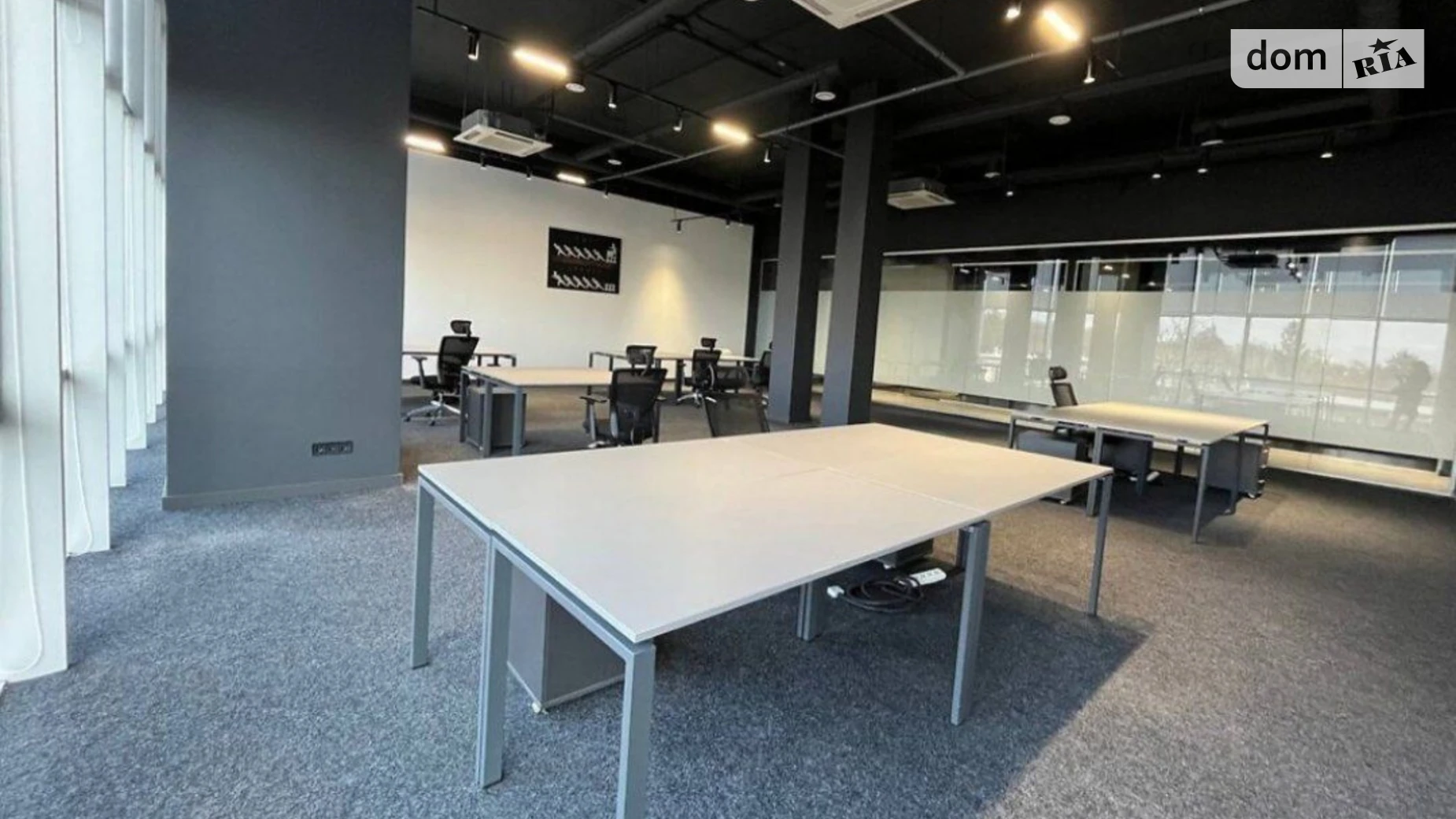 Сдается в аренду офис 400 кв. м в бизнес-центре, цена: 4800 $ - фото 2