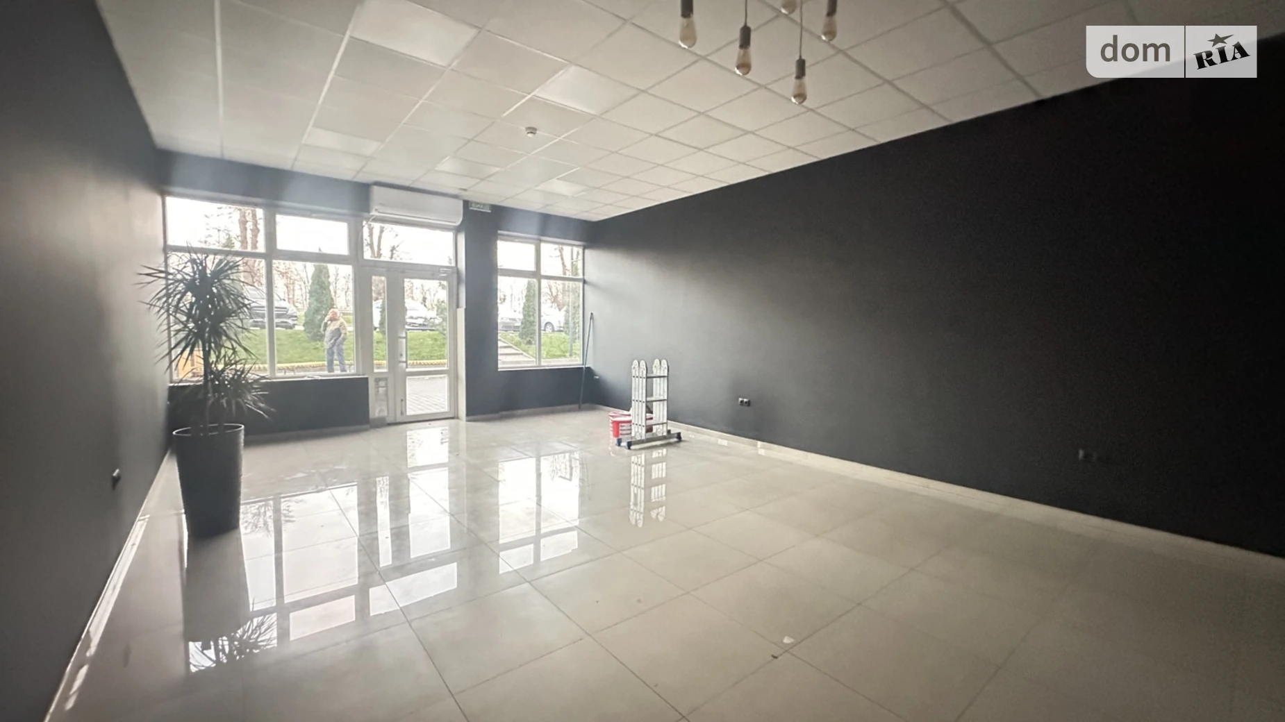 Сдается в аренду помещения свободного назначения 74 кв. м в 10-этажном здании, цена: 40000 грн - фото 2