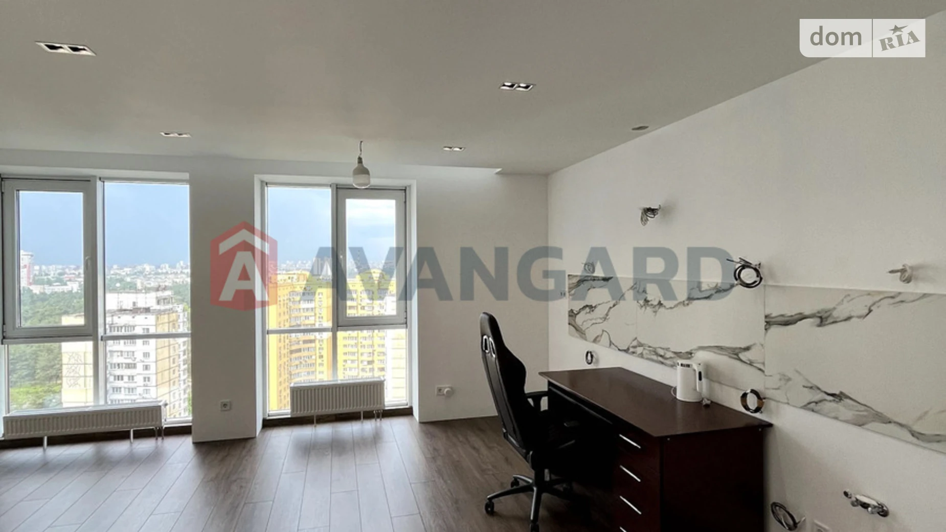 Продається 1-кімнатна квартира 69.2 кв. м у Києві, вул. Князя Романа Мстиславича(Генерала Жмаченка), 28Б - фото 4