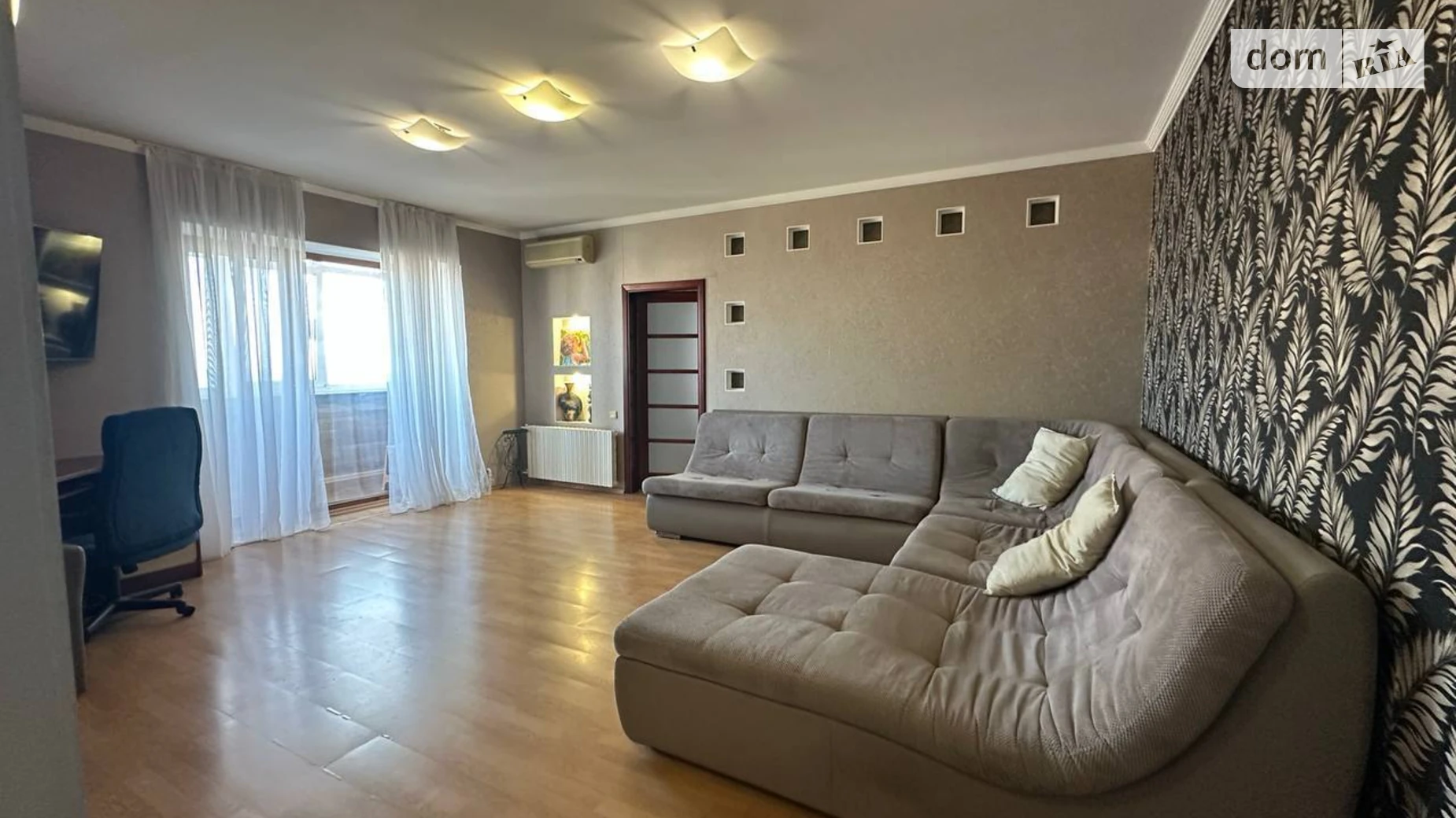 Продається 4-кімнатна квартира 180 кв. м у Чорноморську, вул. Парусна, 1 - фото 4