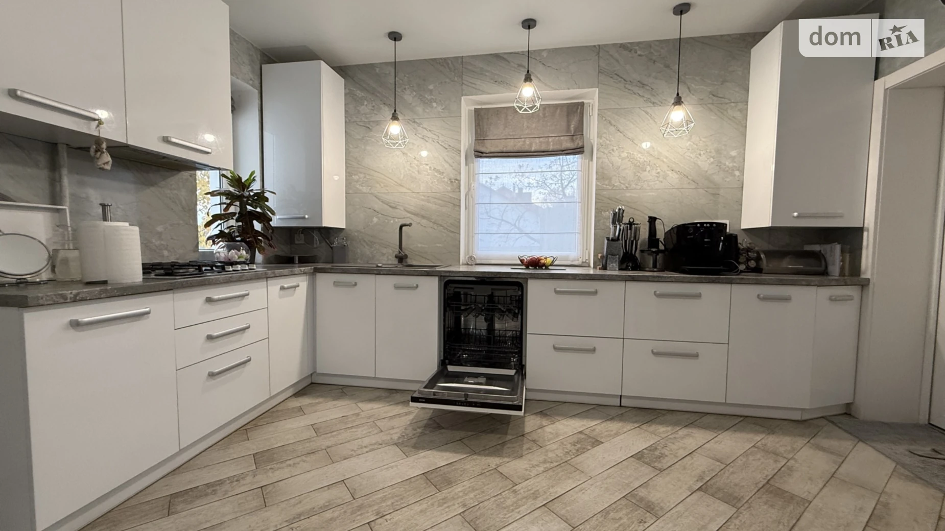 Продается одноэтажный дом 101 кв. м с балконом, цена: 170000 $ - фото 2