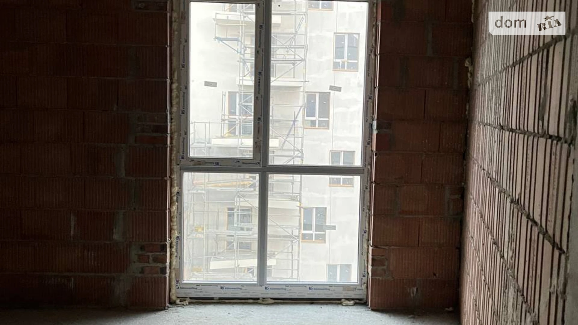 Продается 1-комнатная квартира 38 кв. м в Львове, ул. Щурата - фото 2