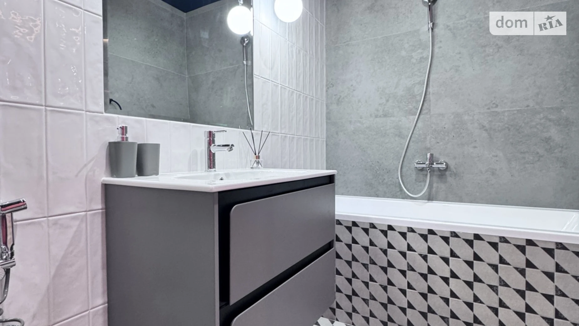 2-комнатная квартира 67 кв. м в Тернополе, ул. Пирогова, 46 - фото 5