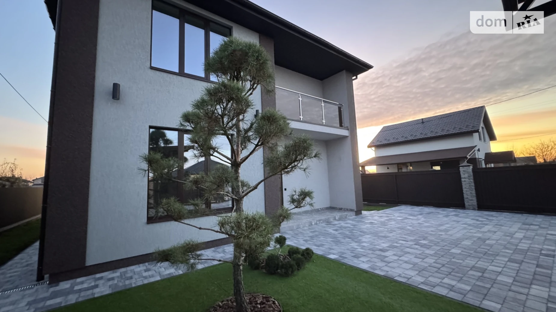 Продается дом на 2 этажа 160 кв. м с беседкой, цена: 230000 $ - фото 3