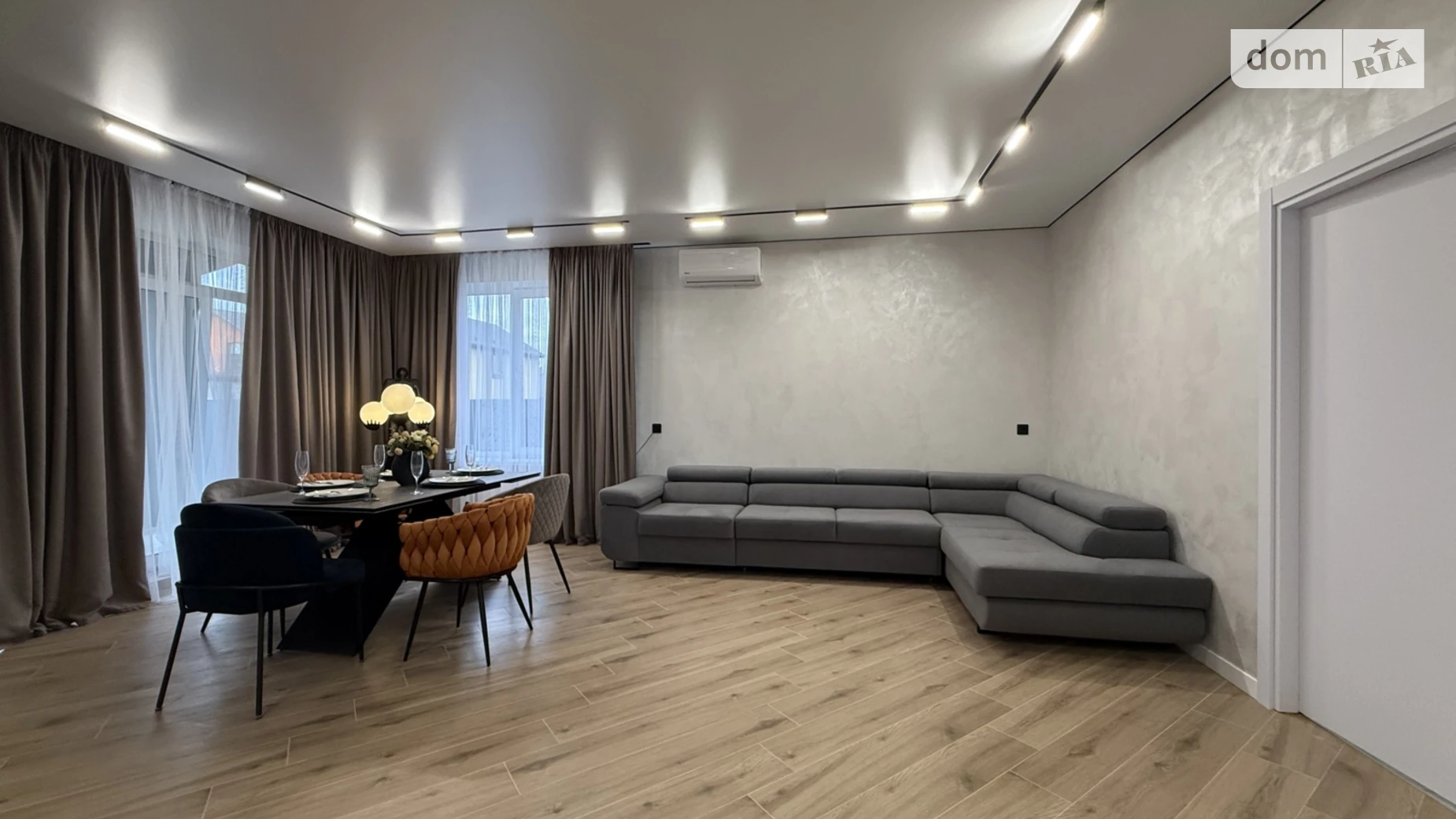 Продается дом на 2 этажа 130 кв. м с гаражом, цена: 237000 $ - фото 2