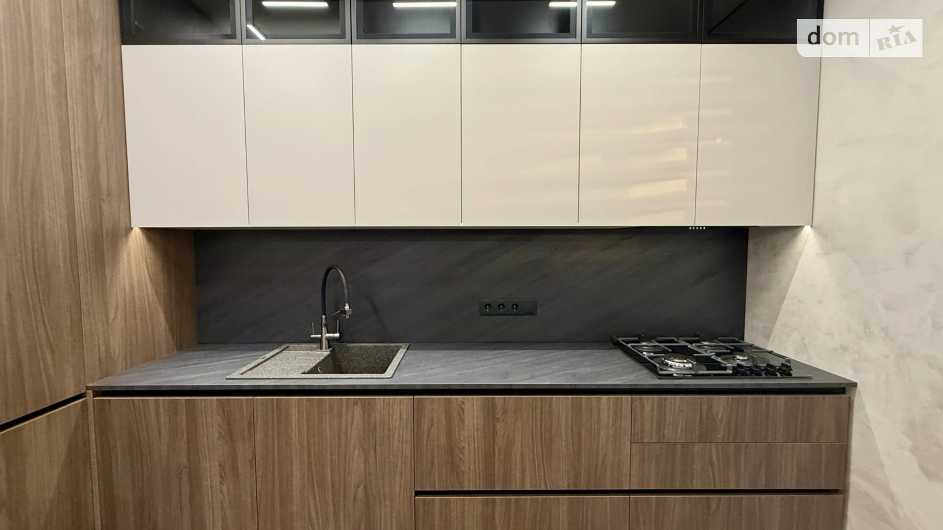 Продается дом на 2 этажа 143 кв. м с террасой, цена: 236999 $ - фото 2