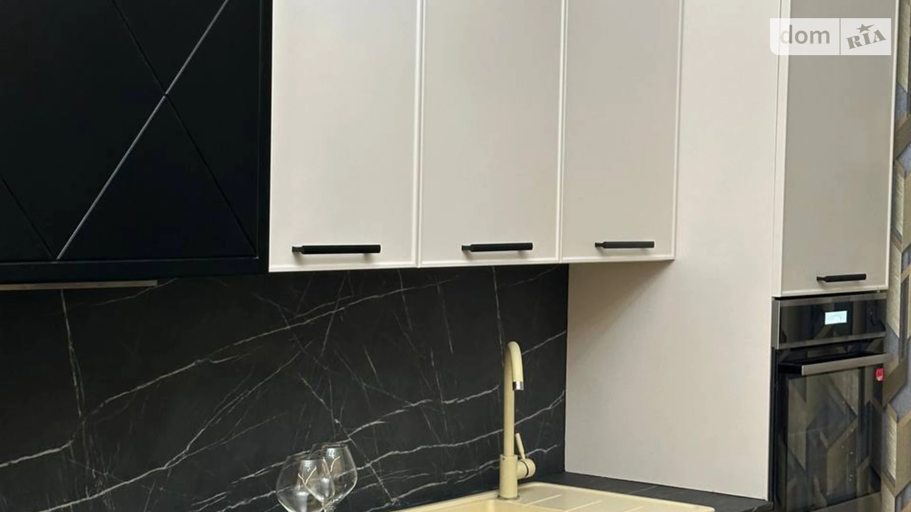 Сдается в аренду 1-комнатная квартира 55 кв. м в Одессе, цена: 16800 грн - фото 2