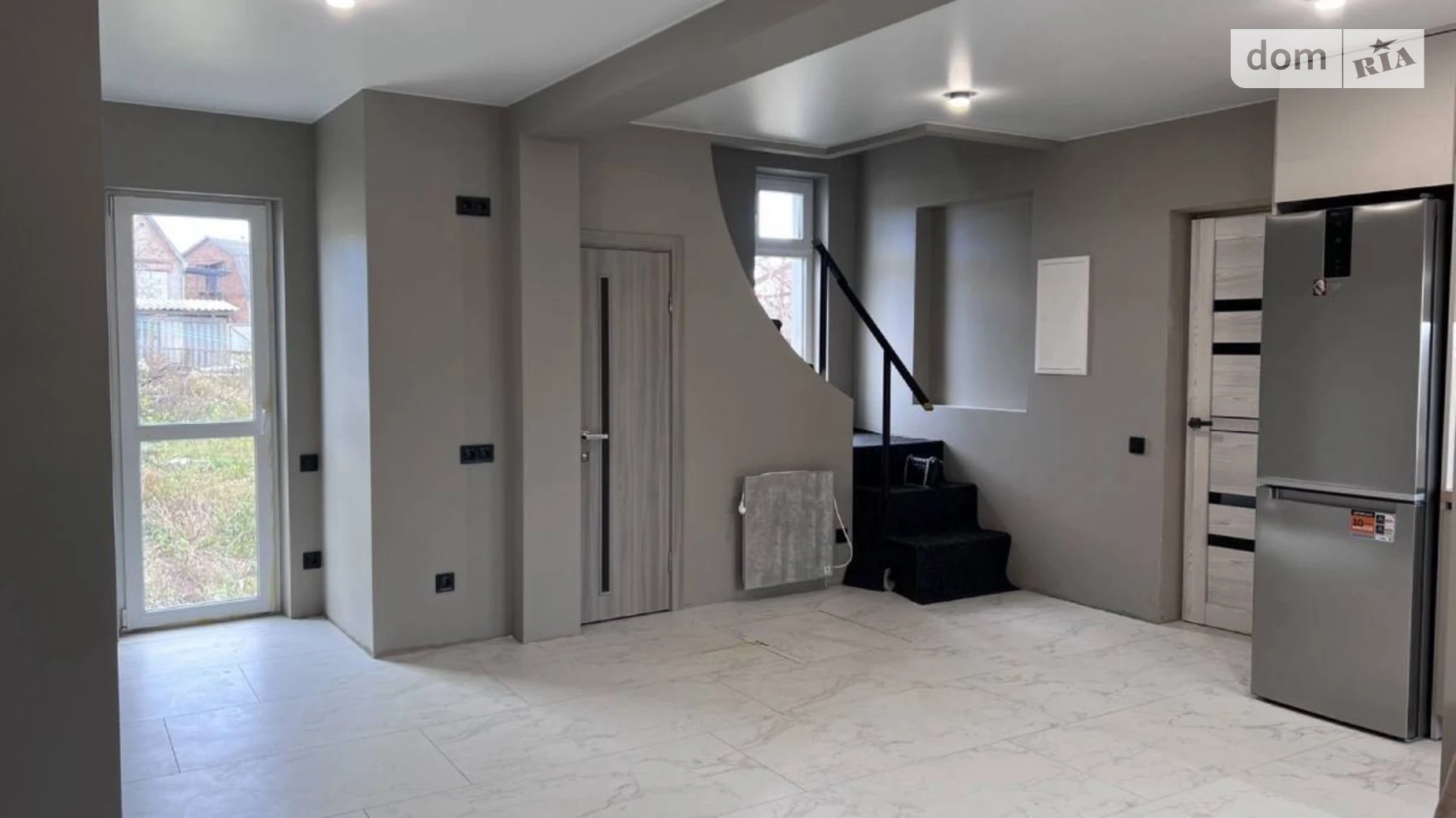 Продается дом на 2 этажа 67 кв. м с участком, цена: 68509 $ - фото 2