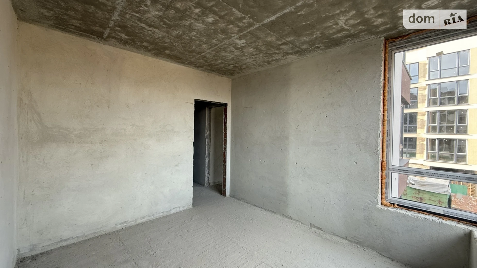 Продается 2-комнатная квартира 73.2 кв. м в Лисиничах, ул. Золотая, 2 - фото 2