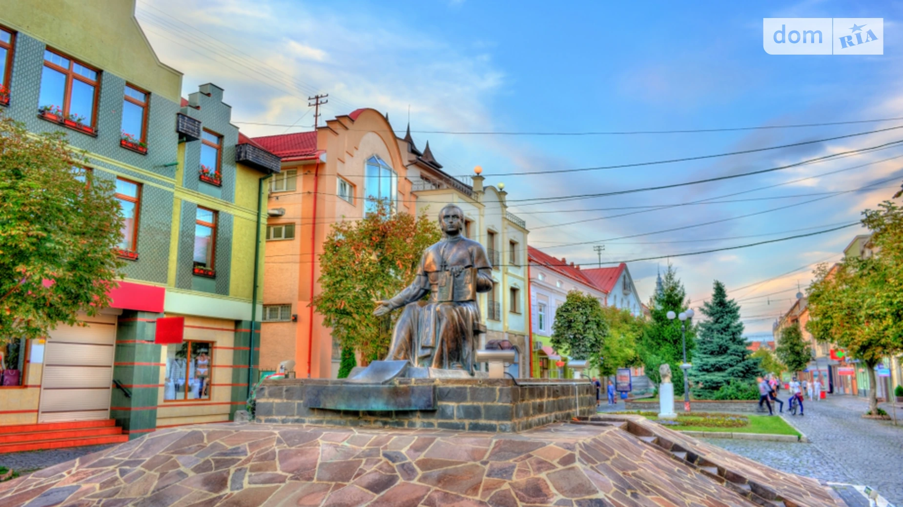 Продается 3-комнатная квартира 76.6 кв. м в Мукачеве, ул. Латоричный двор(Фёдора Достоевского), 6-1 - фото 3