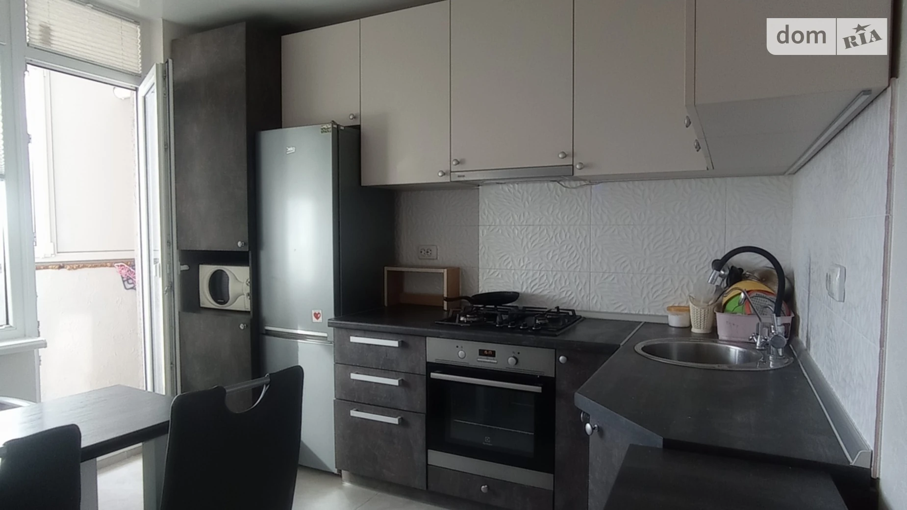 1-комнатная квартира 46 кв. м в Тернополе, ул. Троллейбусная - фото 4