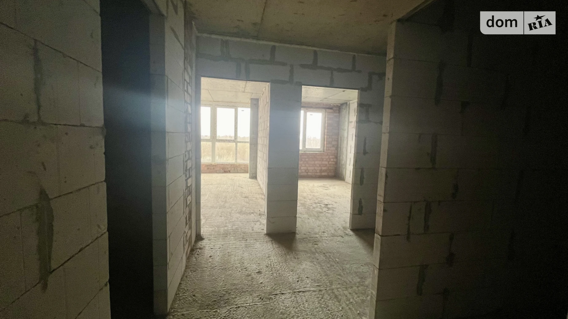 Продается 1-комнатная квартира 48 кв. м в Львове, ул. Роксоляны - фото 2