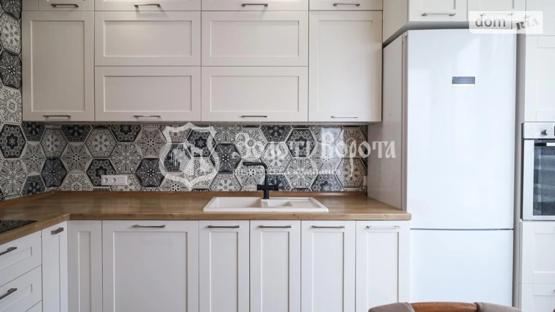 Продается 2-комнатная квартира 63 кв. м в Киеве, ул. Михаила Донца, 2А - фото 2