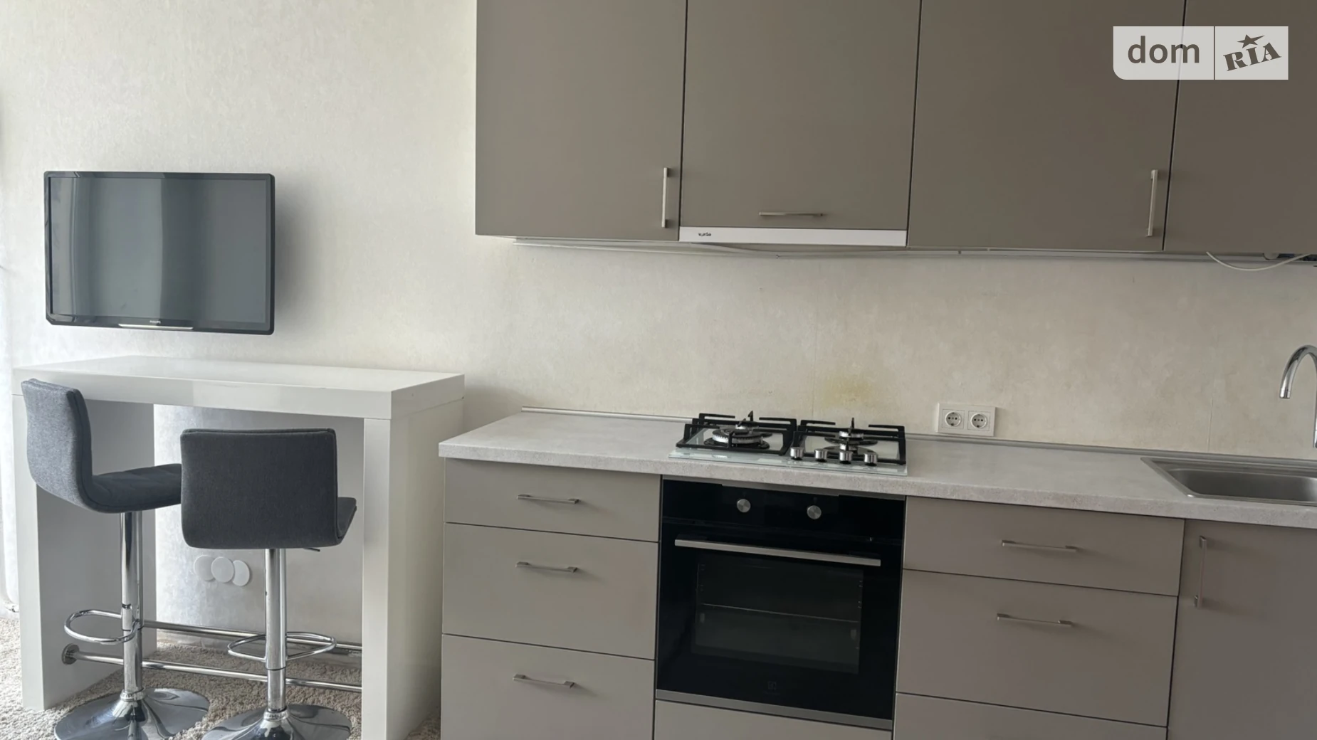 Сдается в аренду 1-комнатная квартира 36 кв. м в Ирпене, ул. Николая Сингаевского(Новооскольская), 6Б - фото 4