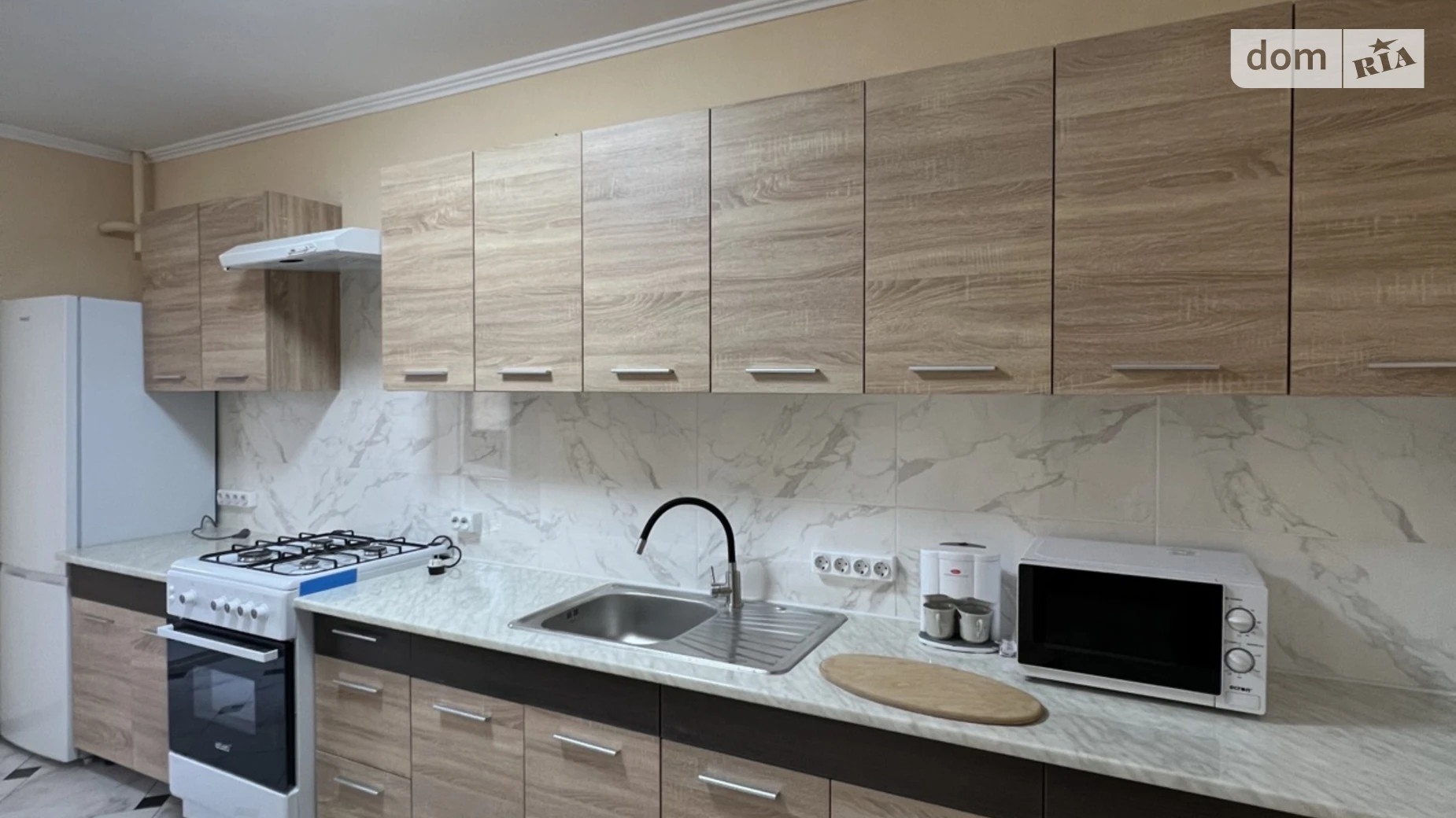 1-комнатная квартира 45 кв. м в Тернополе, ул. Белогорская, 18Г - фото 2