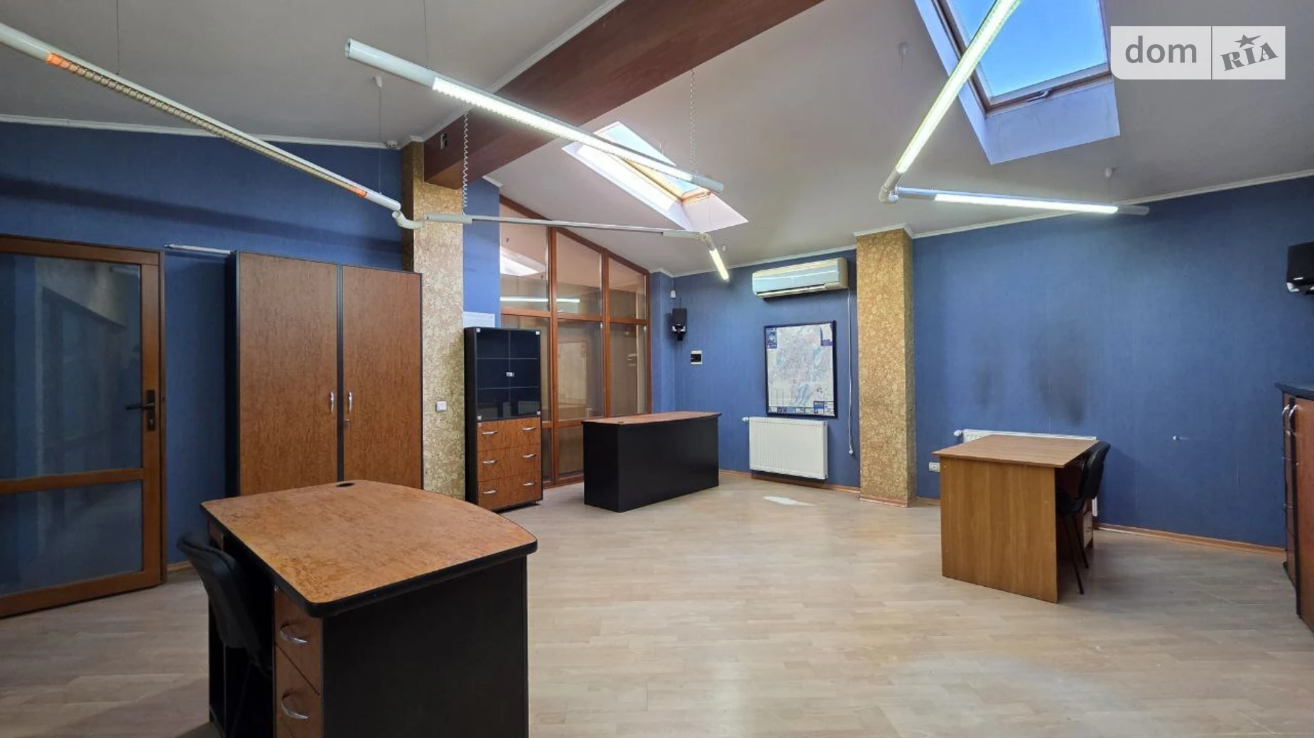 Сдается в аренду офис 261 кв. м в бизнес-центре, цена: 1566 $ - фото 3