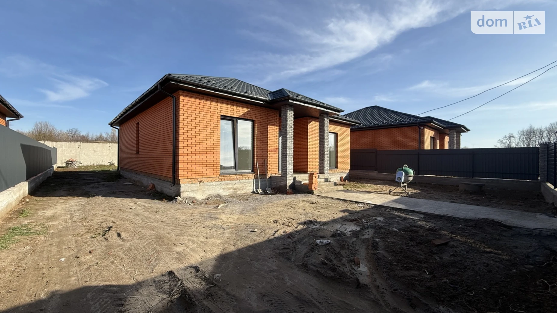 Продается одноэтажный дом 98 кв. м с мансардой, цена: 85000 $ - фото 2