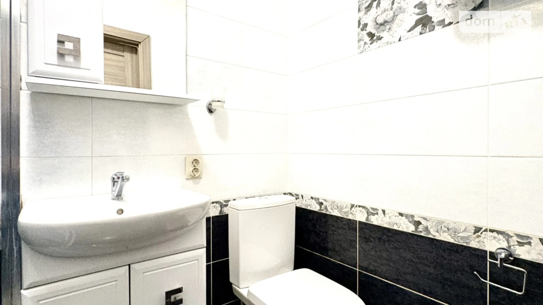 1-комнатная квартира 48 кв. м в Тернополе, ул. Будного Степана - фото 4