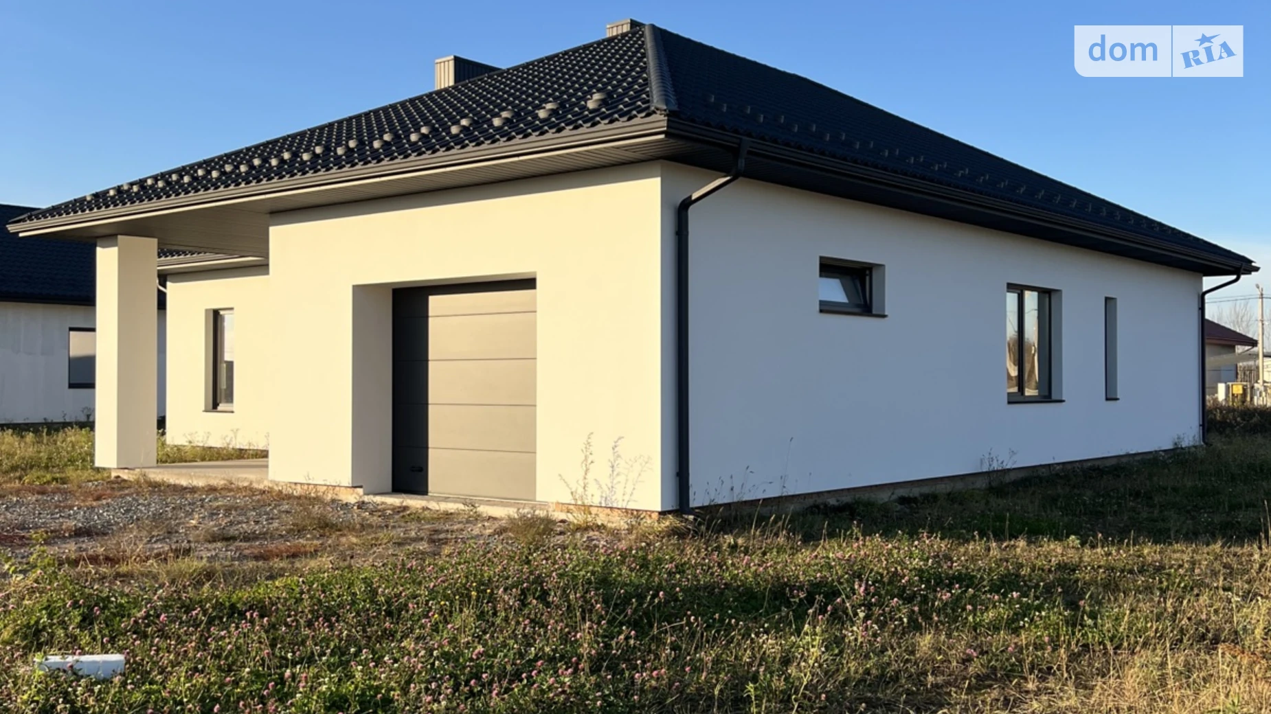 Продается одноэтажный дом 170 кв. м с бассейном, цена: 175000 $ - фото 2