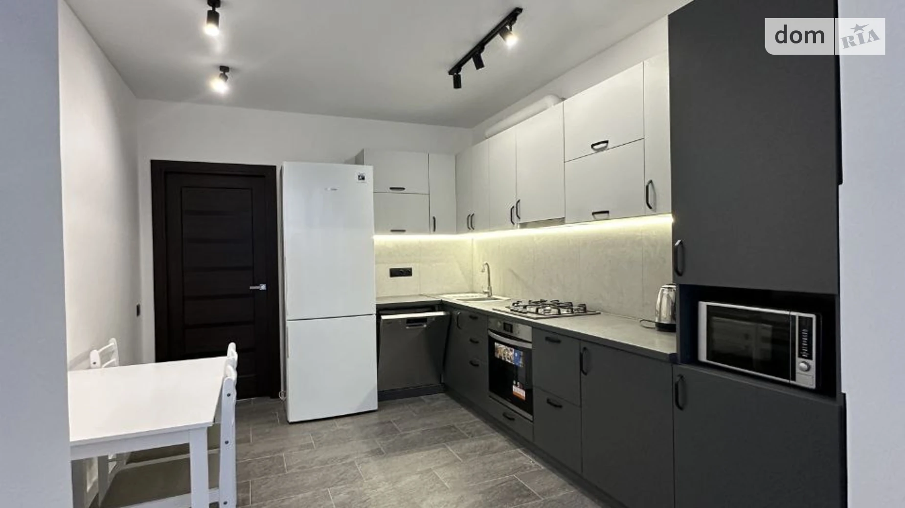 Сдается в аренду 2-комнатная квартира 66.5 кв. м в, цена: 500 $ - фото 5