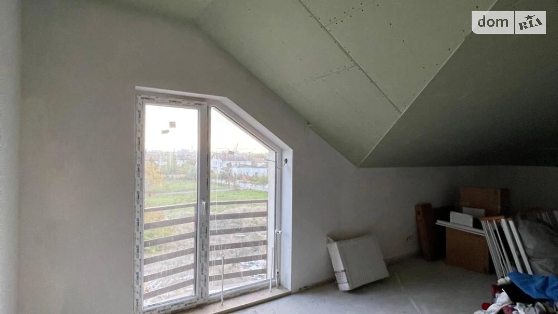 Продается дом на 3 этажа 230 кв. м с подвалом, цена: 230000 $ - фото 2