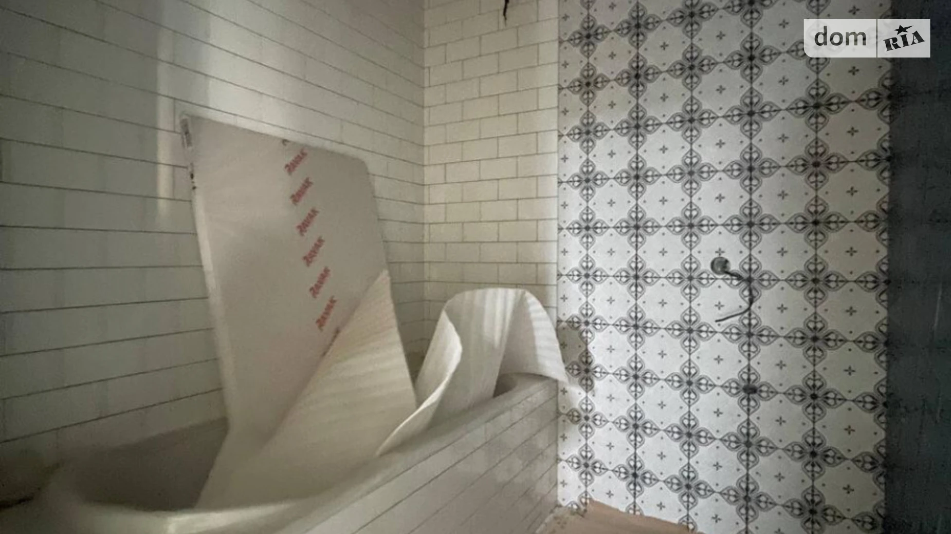 Продается дом на 3 этажа 230 кв. м с подвалом, цена: 230000 $ - фото 3