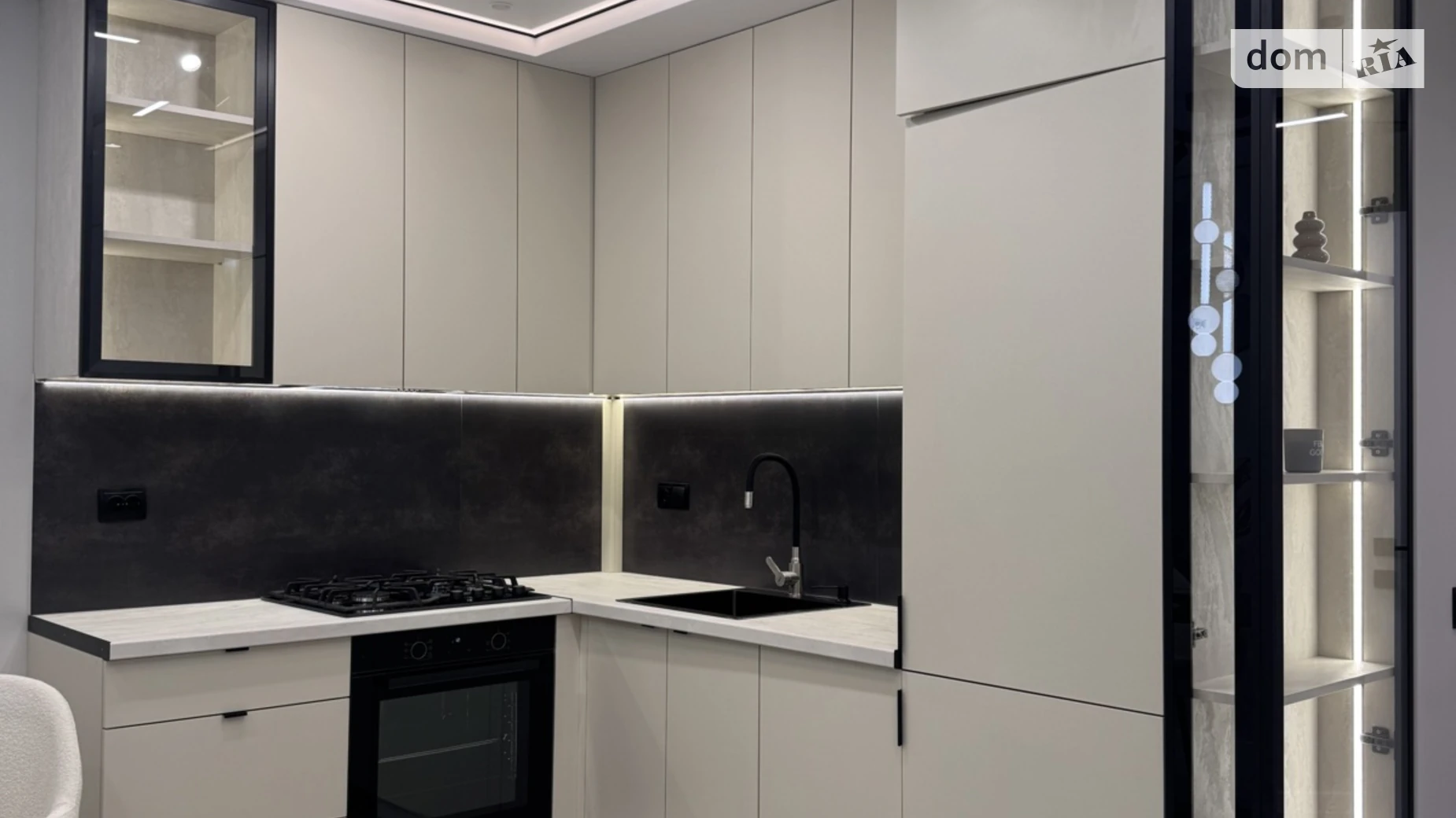 3-комнатная квартира 62 кв. м в Тернополе, ул. Киевская, 9Д - фото 3