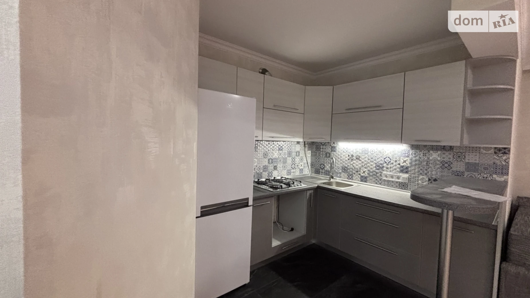 Продается 1-комнатная квартира 47 кв. м в Одессе, ул. Михаила Грушевского, 39/2 корпус 2 - фото 2