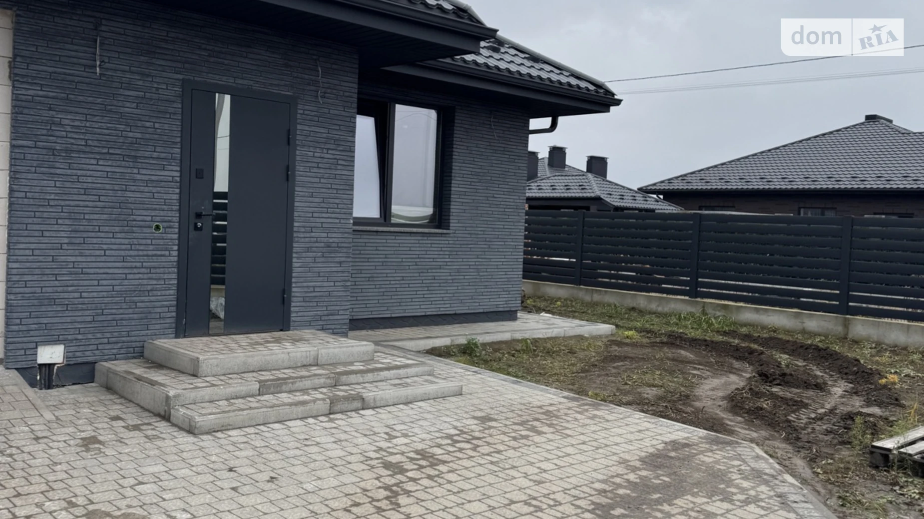 Продается одноэтажный дом 130 кв. м с камином, цена: 103900 $ - фото 2