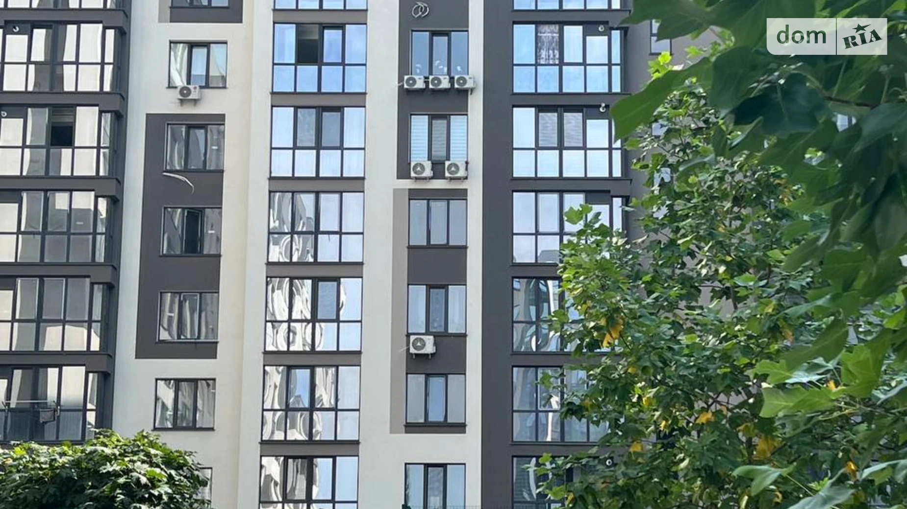 Продается 3-комнатная квартира 90.4 кв. м в Угорниках, ул. Героев Николаева(Сеченова), 129А корпус 14 - фото 2