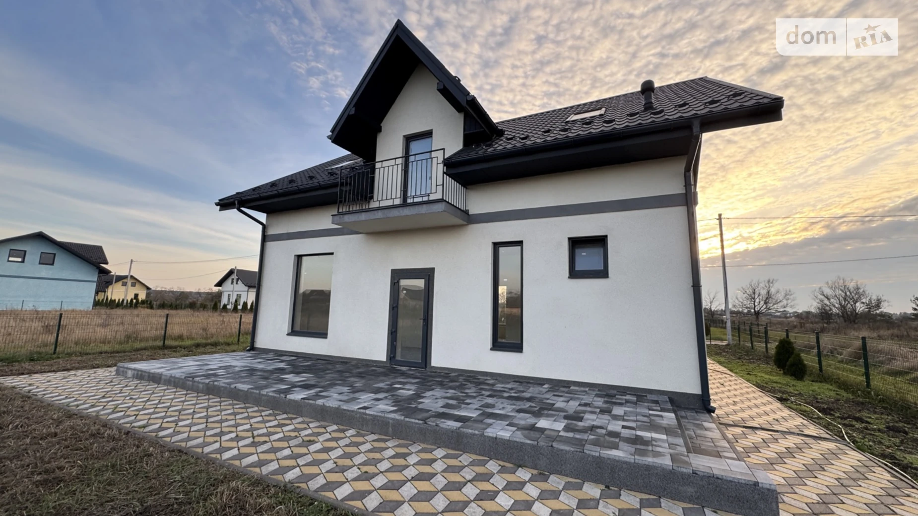 Продається будинок 2 поверховий 195 кв. м з гаражем, цена: 95000 $ - фото 2