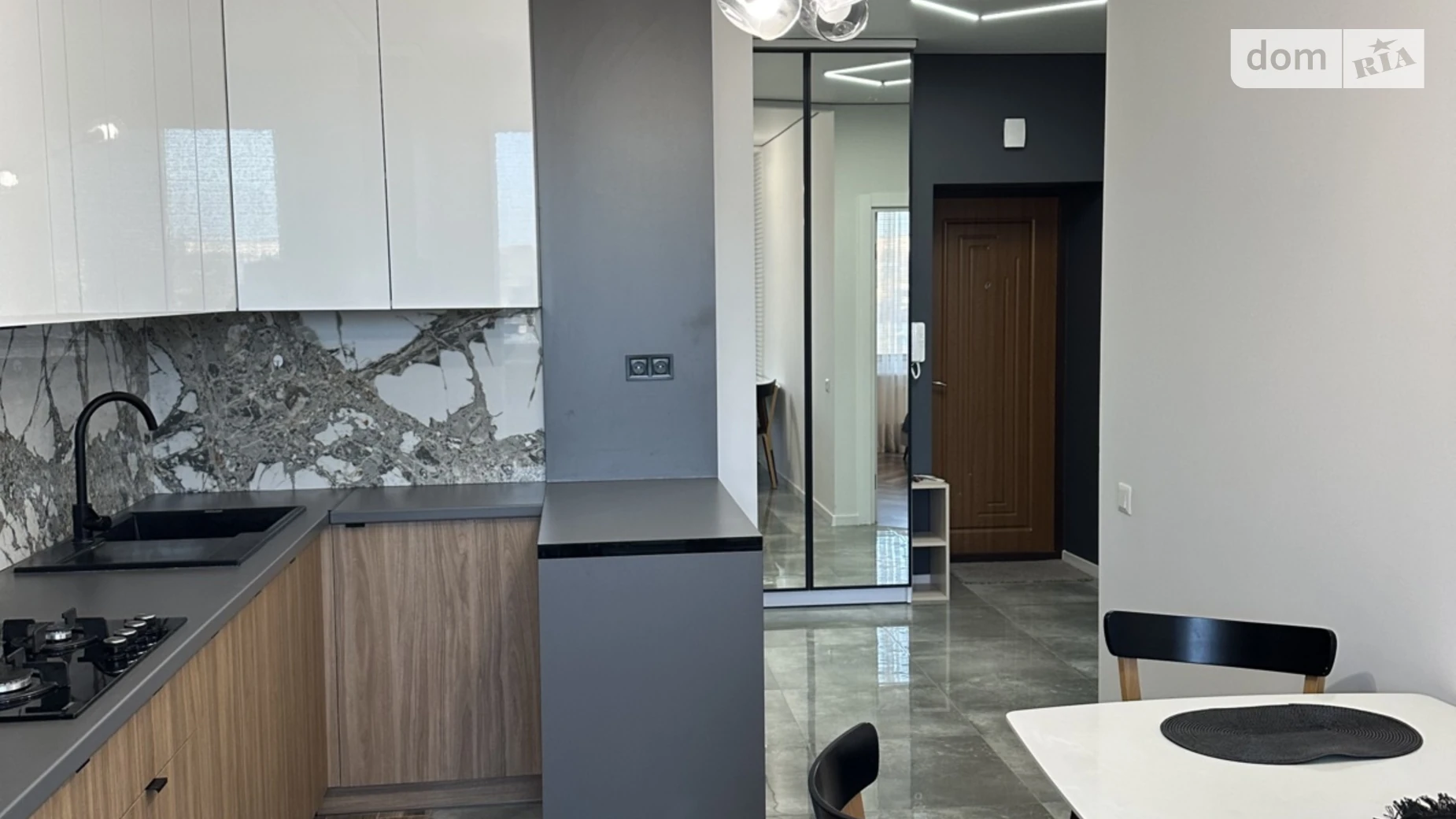 1-комнатная квартира 43 кв. м в Тернополе, ул. Микулинецкая - фото 2