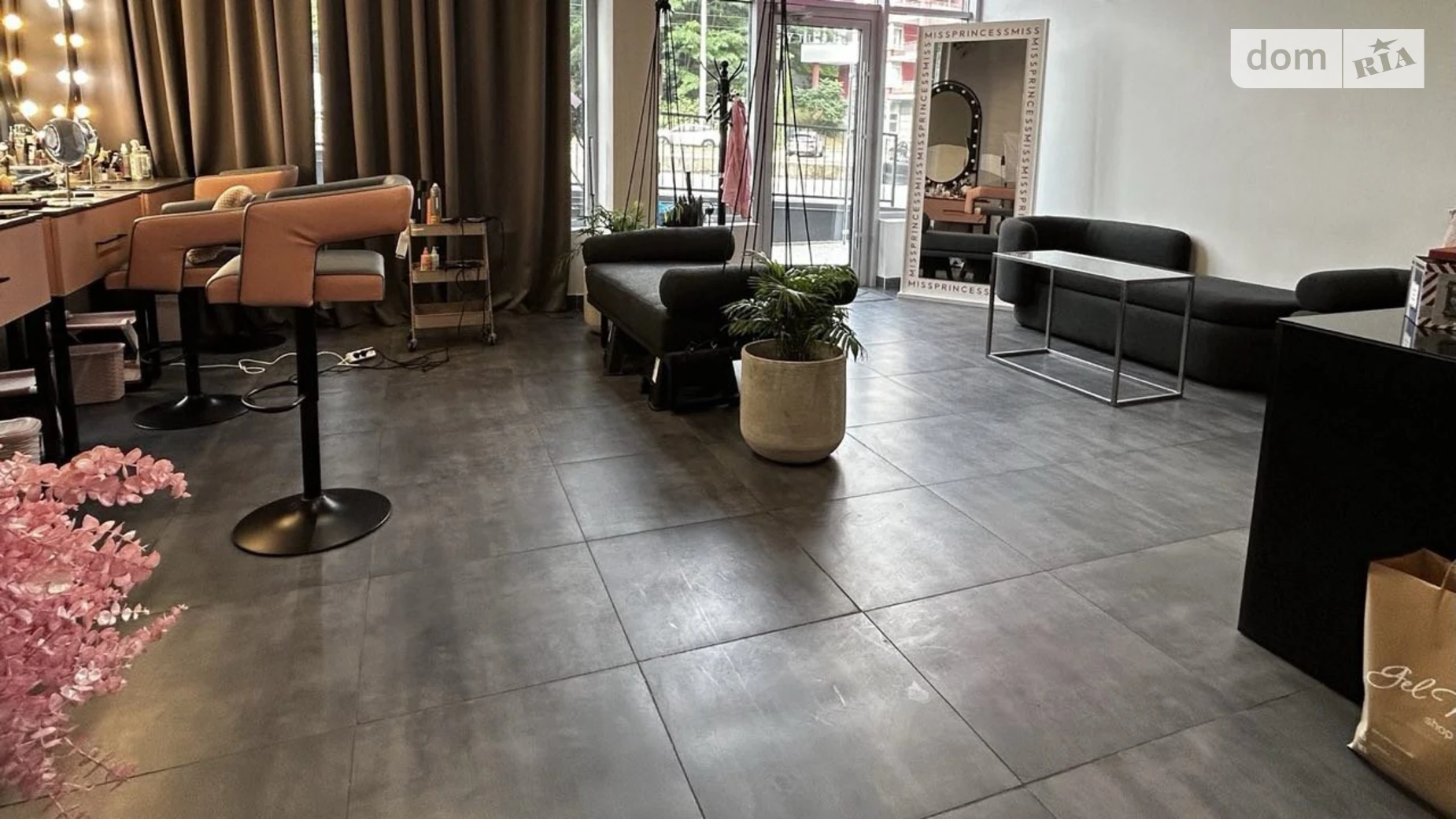 Продается помещения свободного назначения 123 кв. м в 10-этажном здании, цена: 300000 $ - фото 4