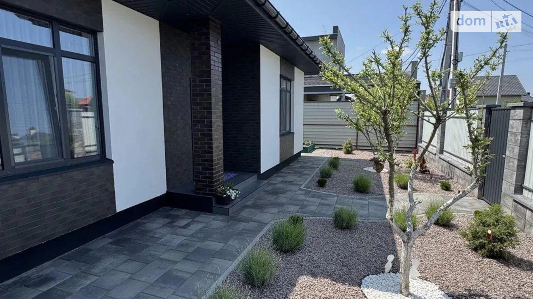 Продается дом на 2 этажа 160 кв. м с садом, цена: 255000 $ - фото 2