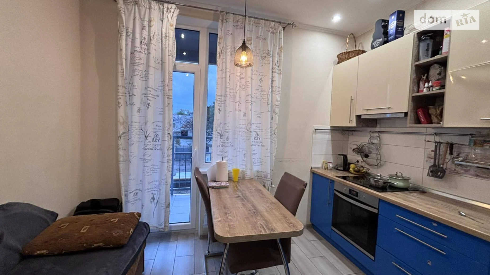 Продается 1-комнатная квартира 41 кв. м в Одессе, ул. Михайловская, 8 корпус 4 - фото 2