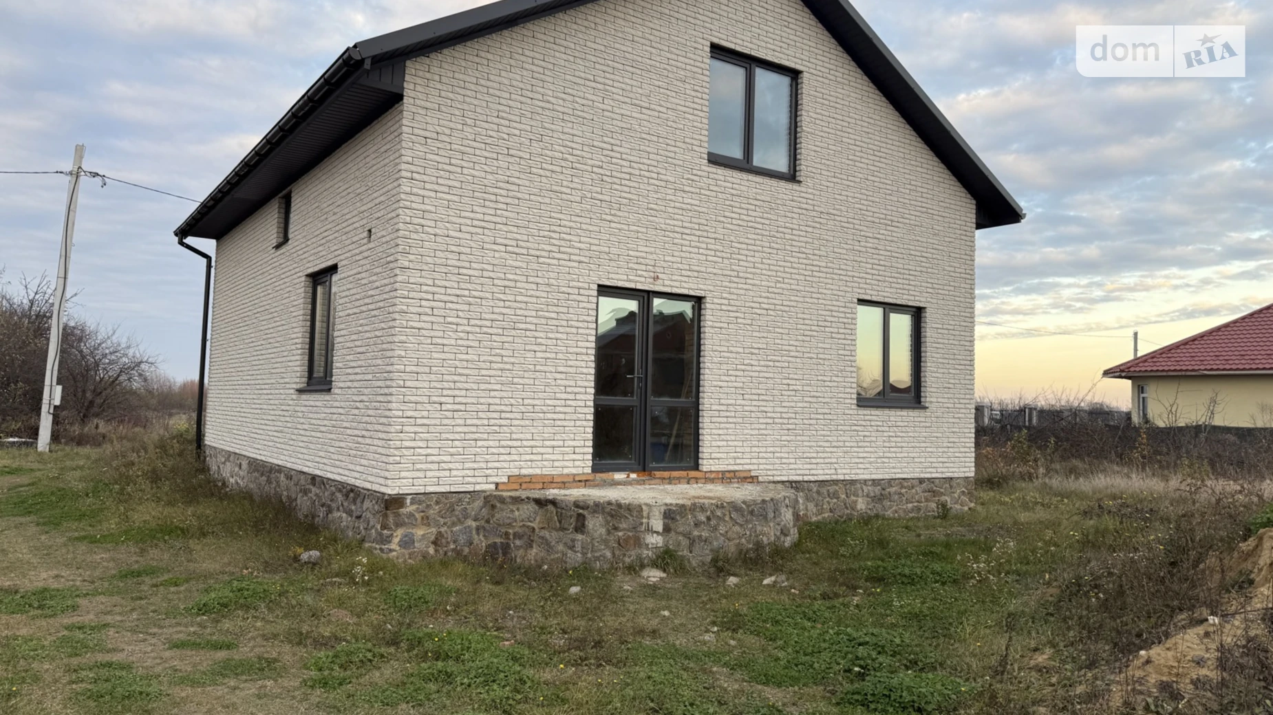 Продается дом на 2 этажа 103 кв. м с верандой, цена: 80000 $ - фото 2