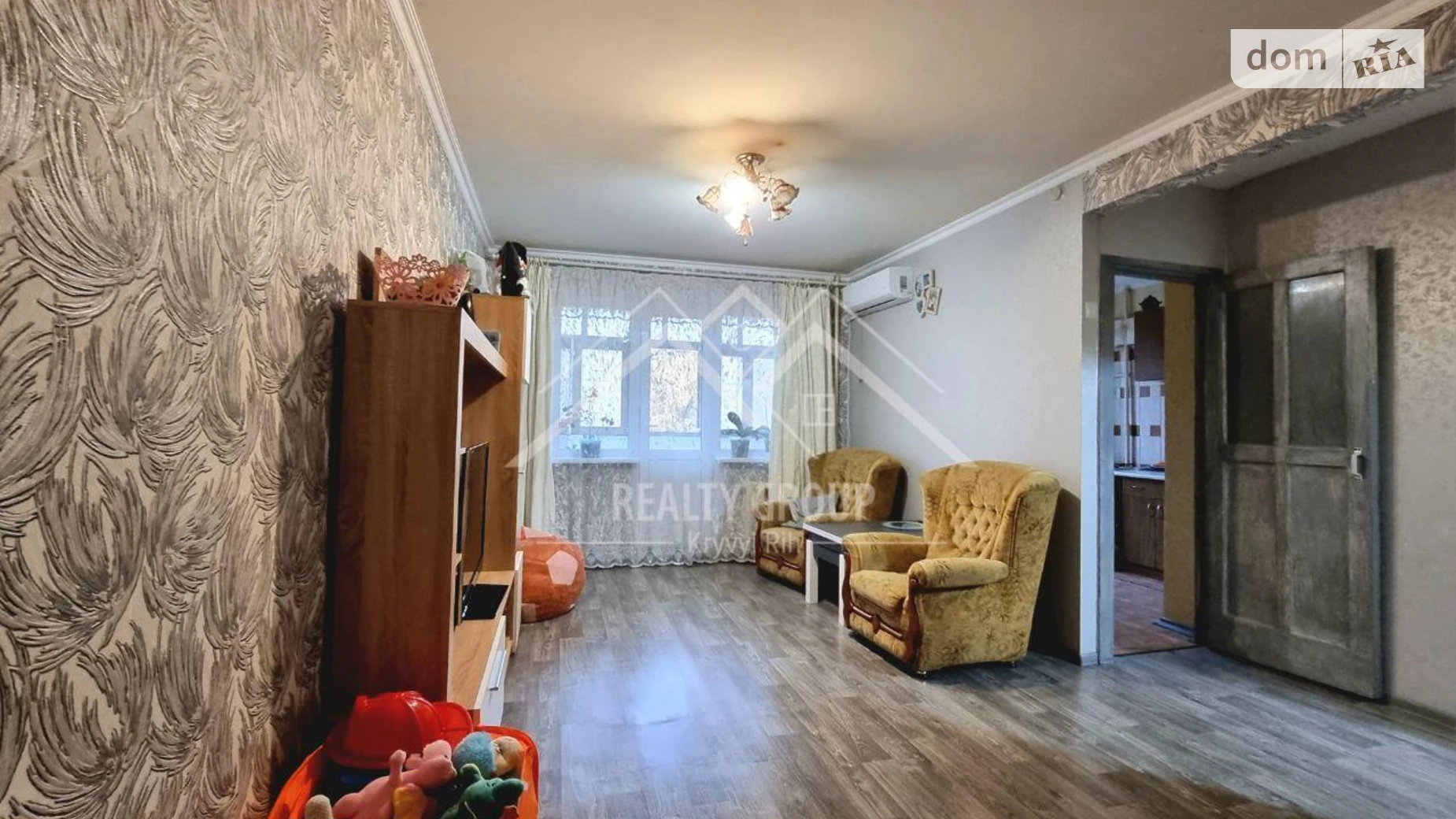 Продается 3-комнатная квартира 57.8 кв. м в Кривом Роге, ул. Виталия Матусевича(XXII Партсъезда) - фото 2