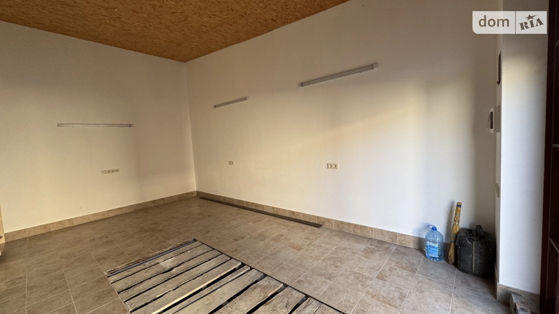 Сдается в аренду отдельно стоящий гараж универсальный на 24 кв. м, цена: 5000 грн - фото 2