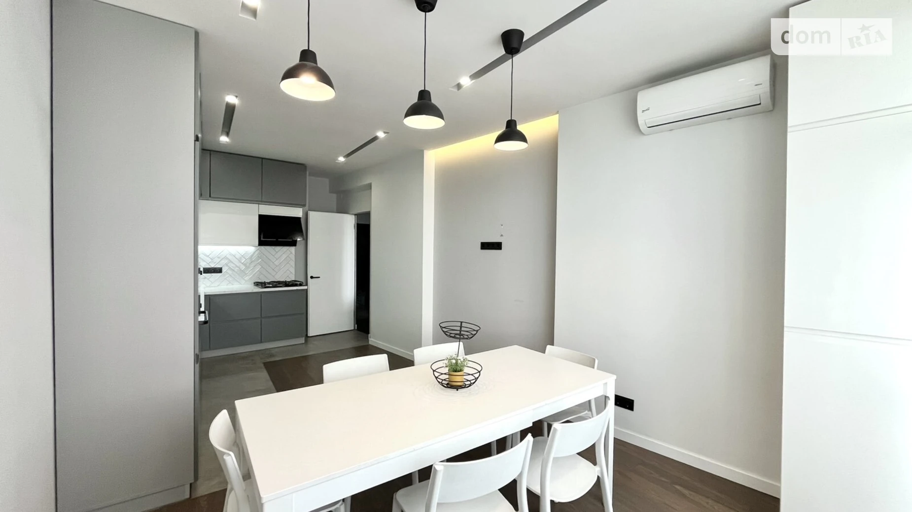 Сдается в аренду 2-комнатная квартира 80 кв. м в Львове, ул. Бережанская, 54 - фото 3