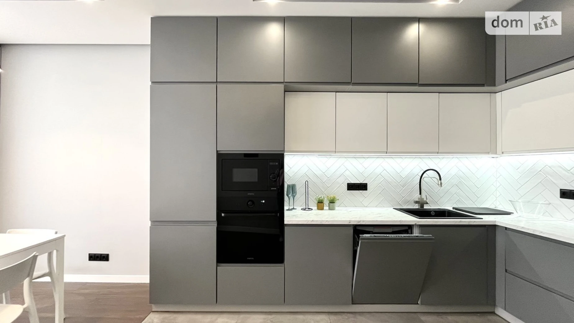 Сдается в аренду 2-комнатная квартира 80 кв. м в Львове, ул. Бережанская, 54 - фото 4