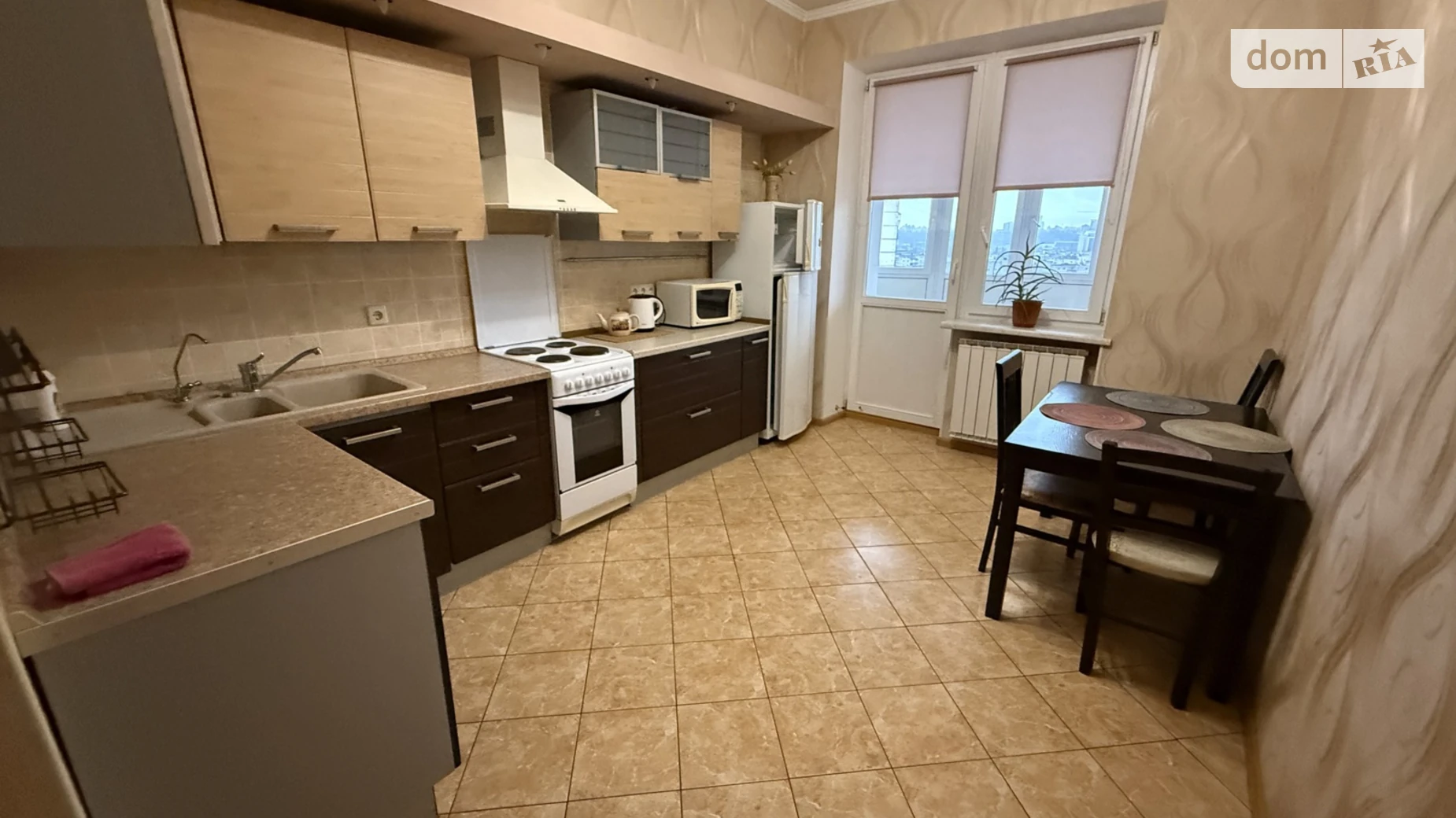 Продается 3-комнатная квартира 119.6 кв. м в Киеве, просп. Владимира Ивасюка, 6 корпус 5 - фото 2