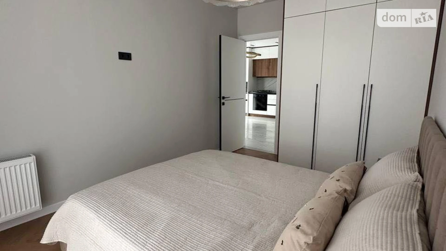 Продается 2-комнатная квартира 53 кв. м в Ужгороде, ул. Бабьяка, 8 - фото 2