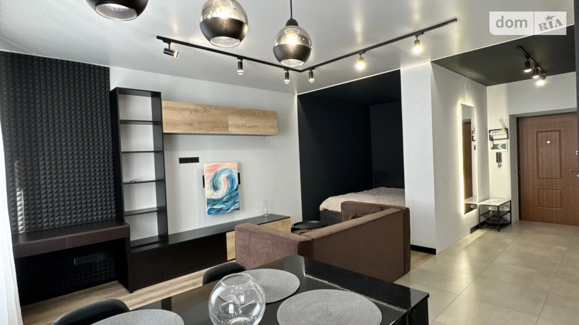 Продается 1-комнатная квартира 42 кв. м в Ивано-Франковске, ул. Высочана Семена, 18 корпус 43 - фото 3