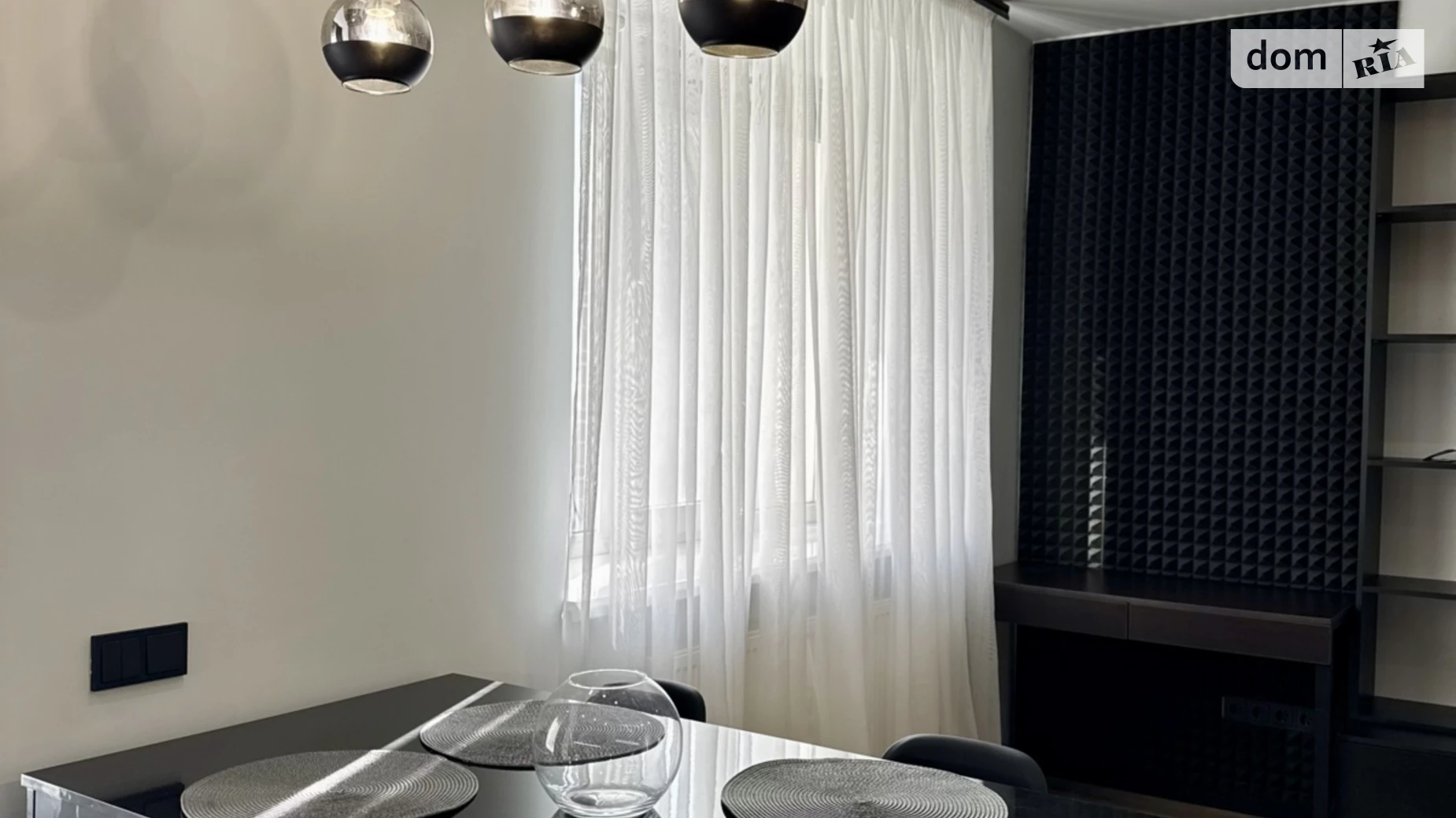 Продается 1-комнатная квартира 42 кв. м в Ивано-Франковске, ул. Высочана Семена, 18 корпус 43 - фото 4