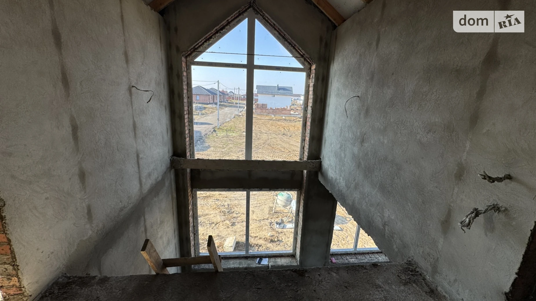 Продается дом на 2 этажа 130 кв. м с бассейном, цена: 99000 $ - фото 3