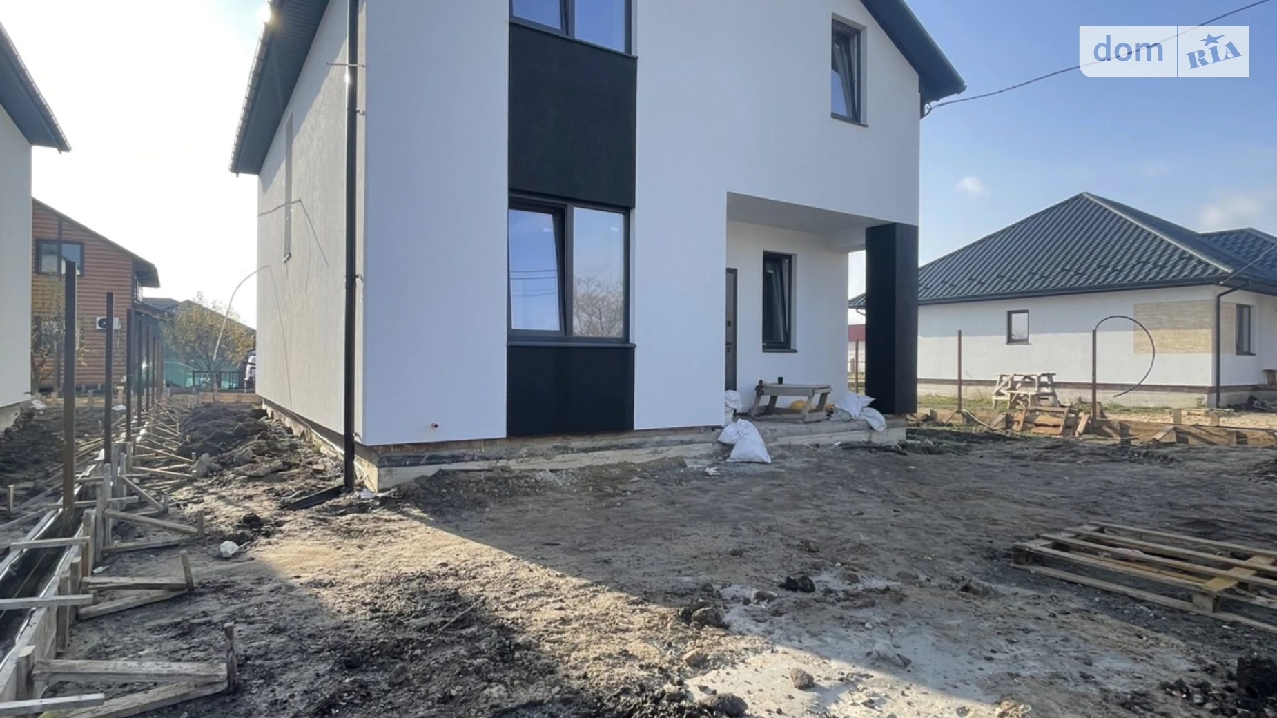 Продается дом на 2 этажа 120 кв. м с участком, цена: 85000 $ - фото 2