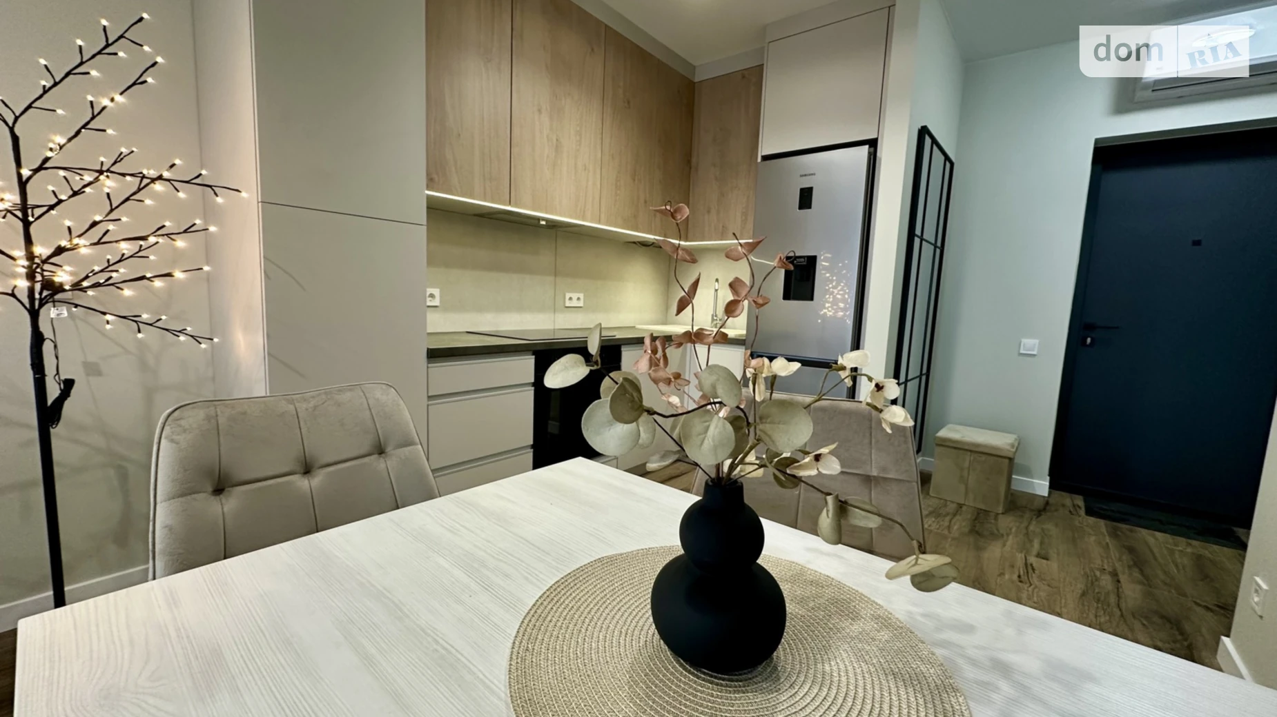 Продается 1-комнатная квартира 41 кв. м в Львове, цена: 97000 $ - фото 2